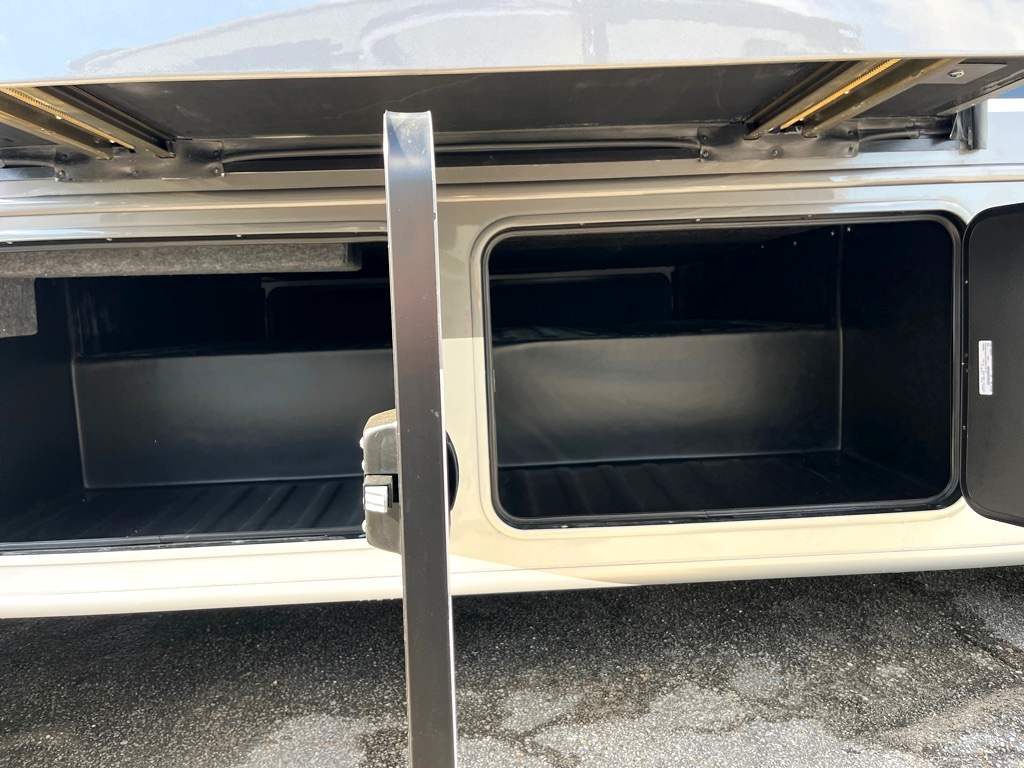 2026 JAYCO PRECEPT 31UL - Image 5