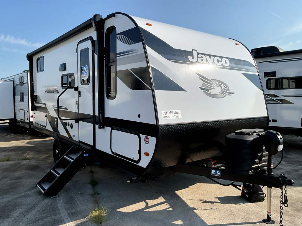 2026 JAYCO Jay Feather 19 MBS - Image 25