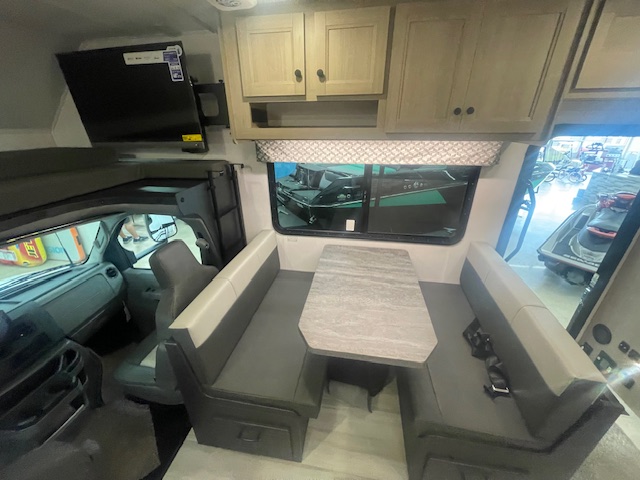 2026 SUNSEEKER 2860 DSF - Image 9