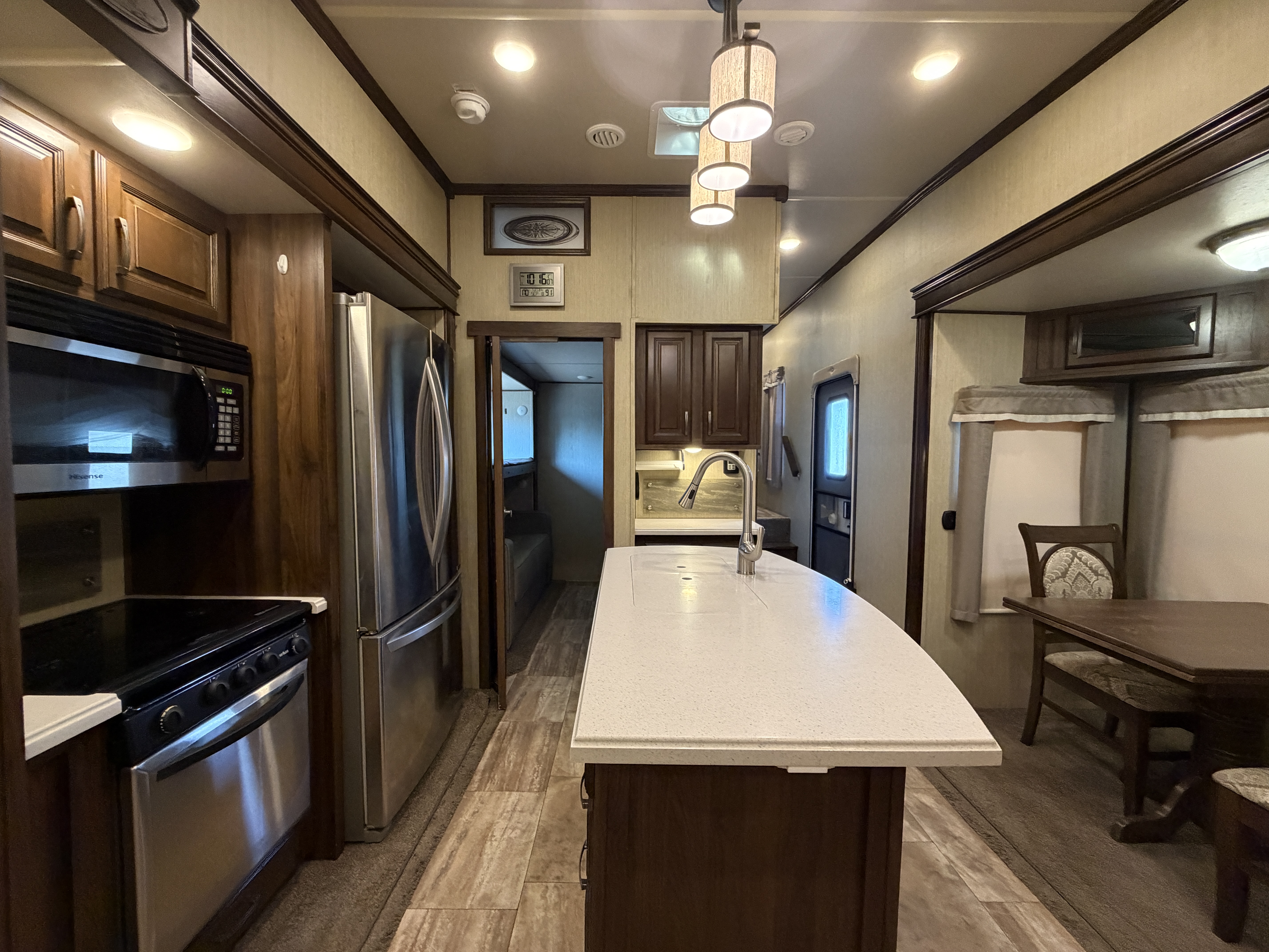 2018 Palomino Columbus Compass 377MBC - Image 11