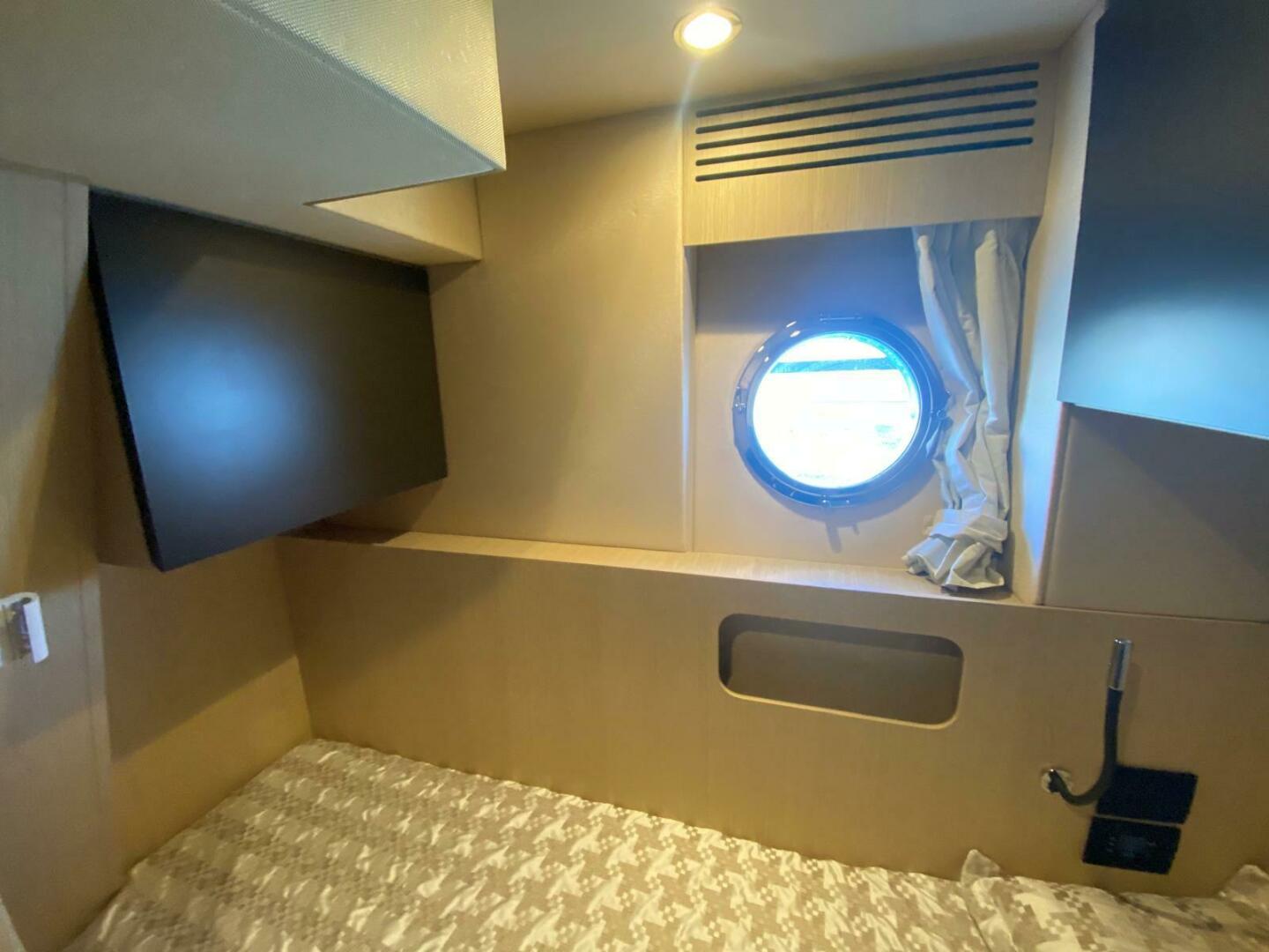 2016 Azimut 77S - Image 66