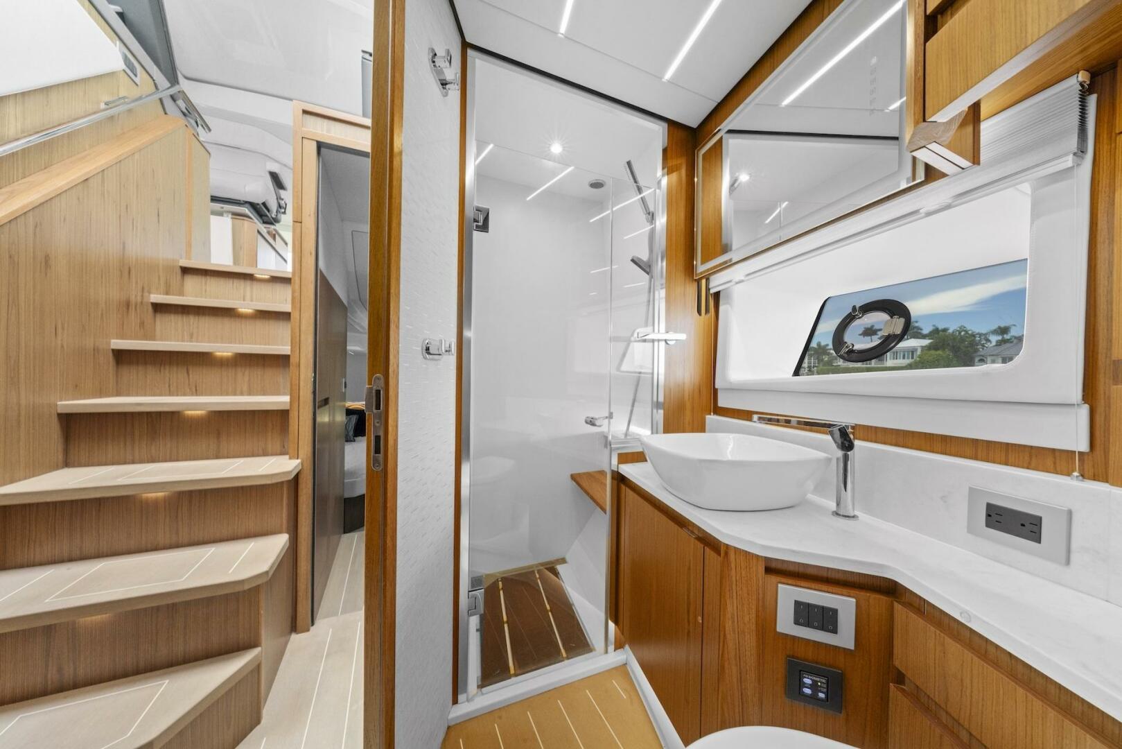 2023 Tiara Yachts EX 60 - Image 58
