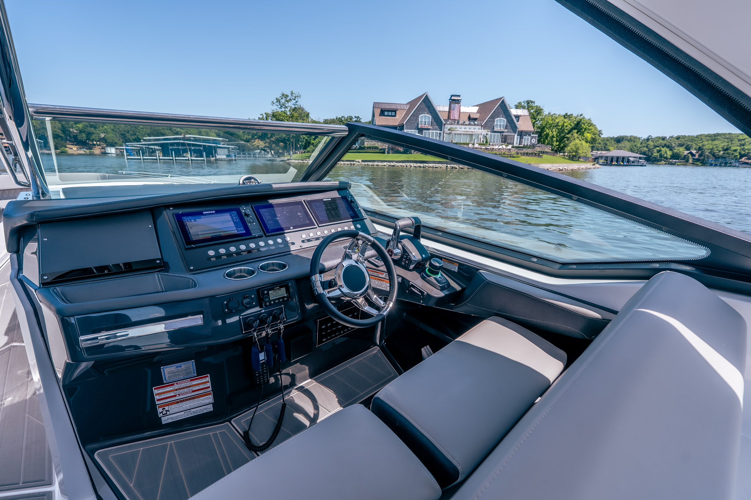 2027 Monterey 385SS - Image 25