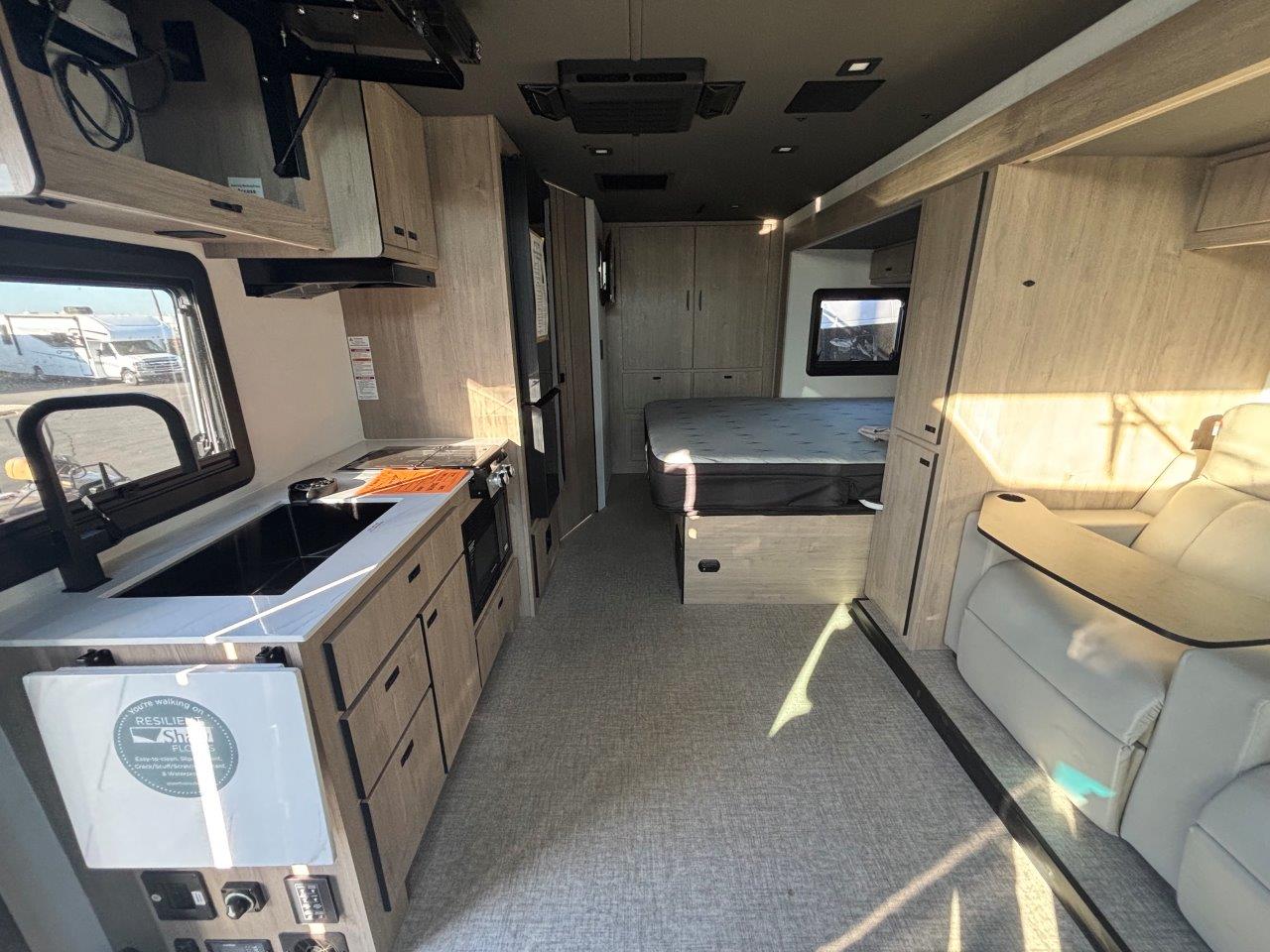 2026 Grand Design Lineage Series M 25FW - Image 5