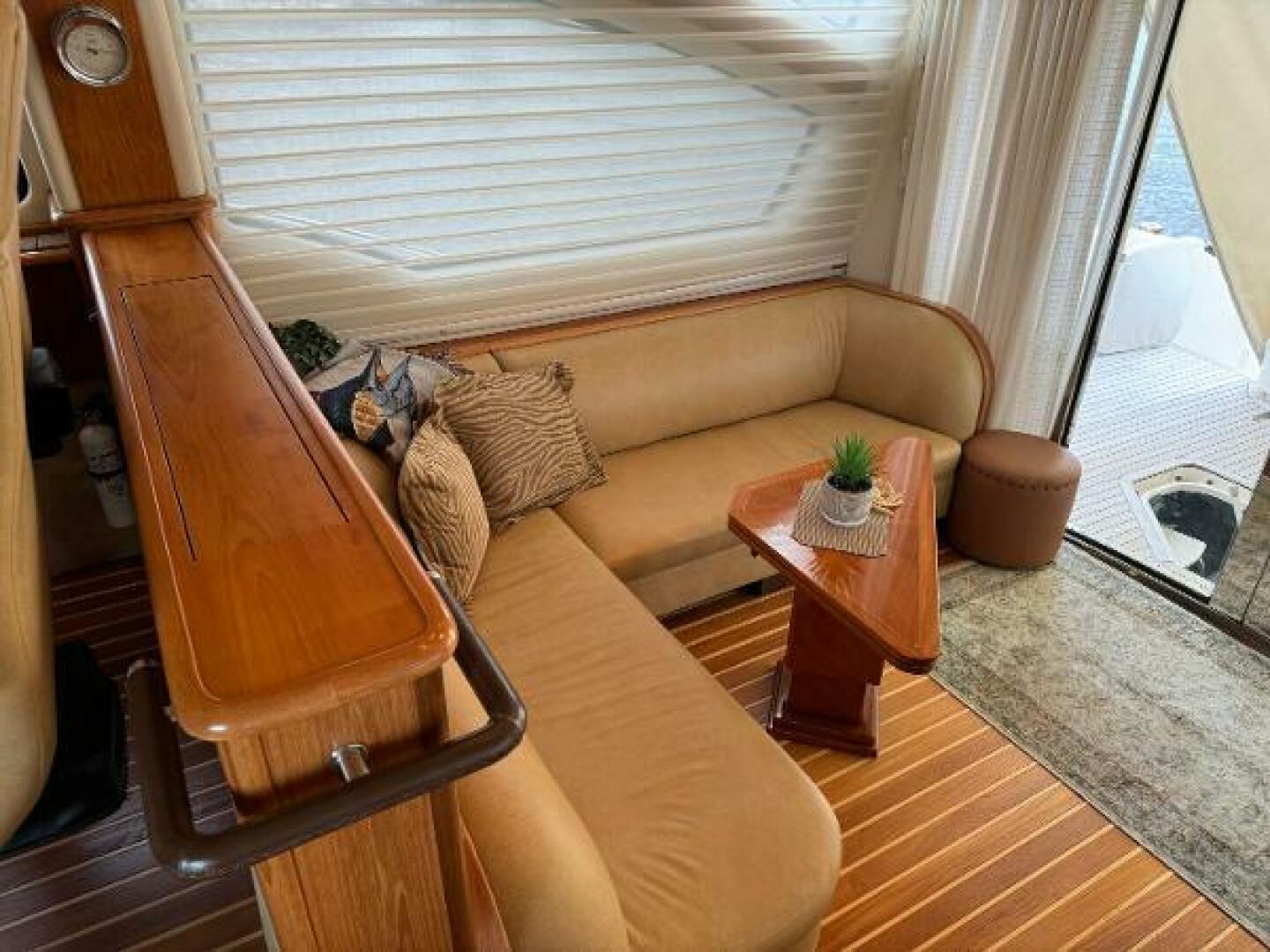 2010 Tiara Yachts 5800 Sovran - Image 36