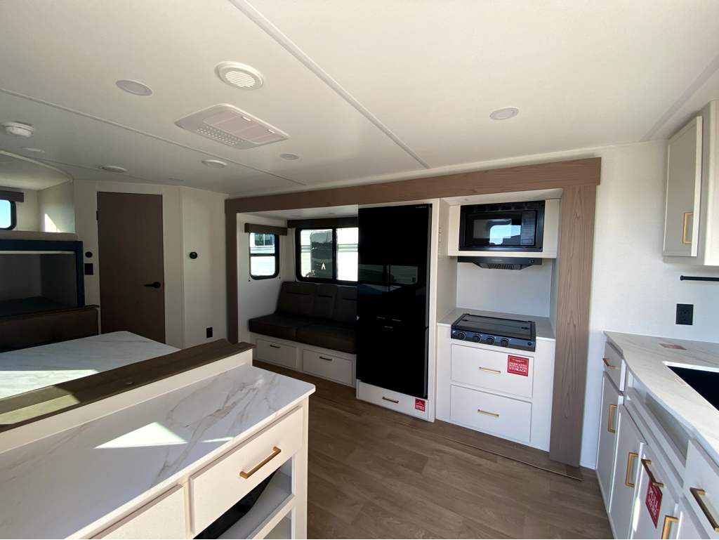 2026 GRAND DESIGN TRANSCEND 26BHX - Image 10