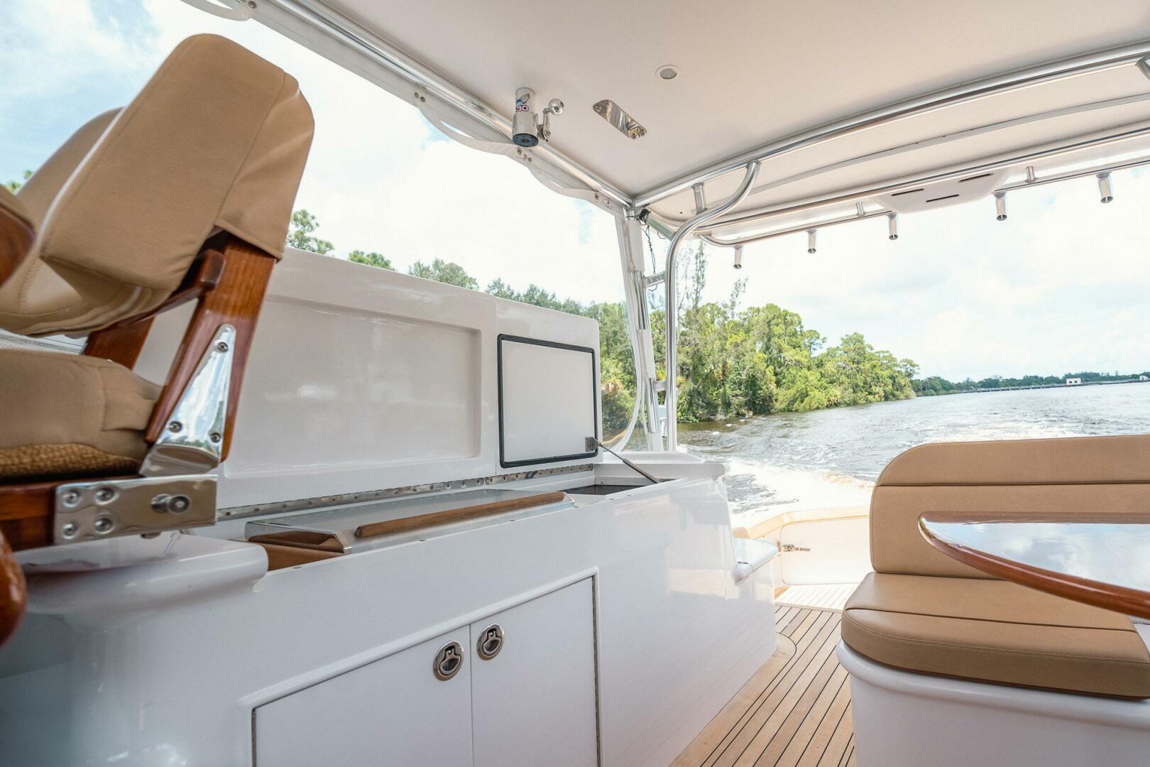 2012 Winter Custom Yachts 38 Express - Image 32