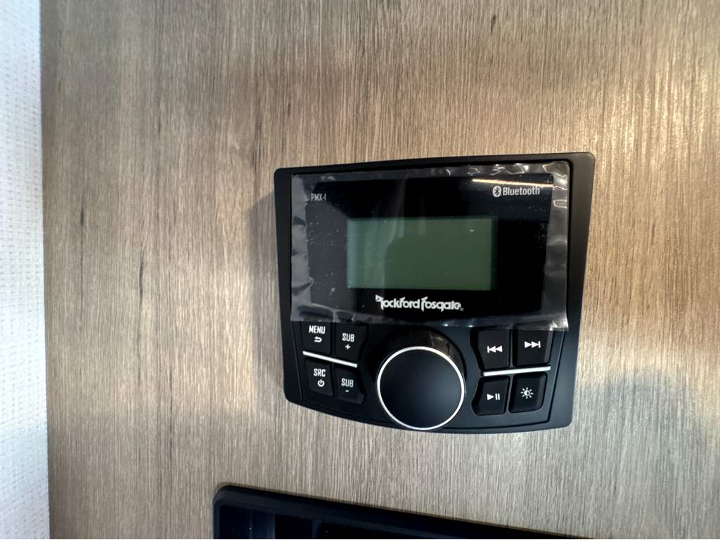 2027 Grand Design Lineage Series M 25FW - Image 24