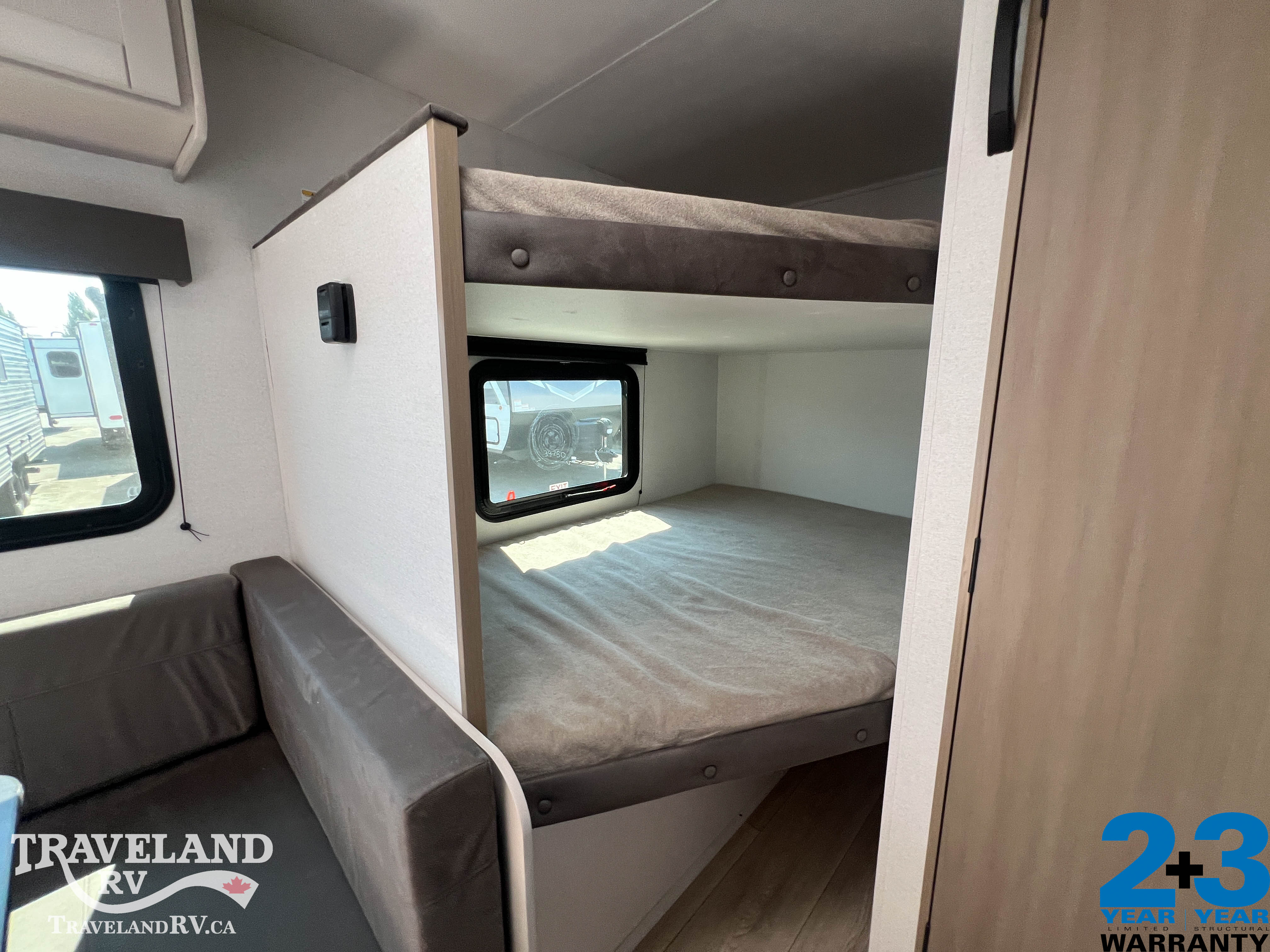 2027 Jayco Jay Flight SLX 172DBW - Image 14
