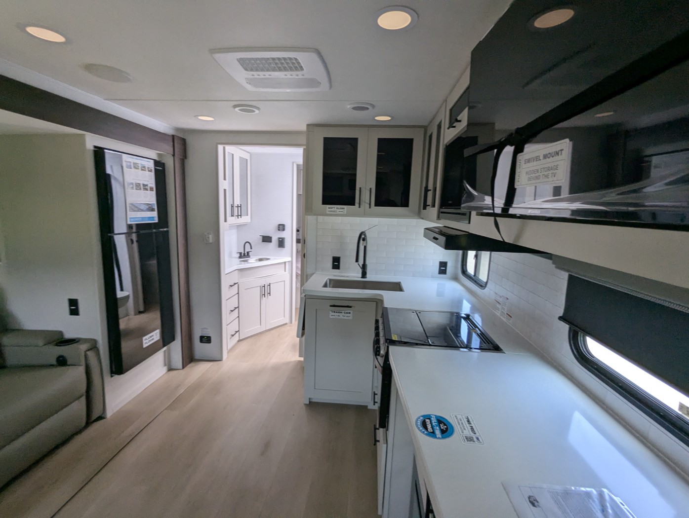2027 Alliance RV Delta 252RL - Image 22