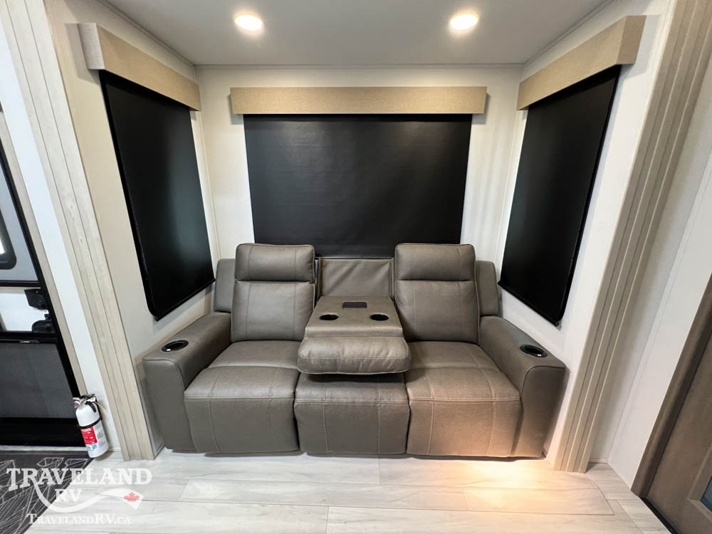 2025 Grand Design Momentum G-Class 320G - Image 22