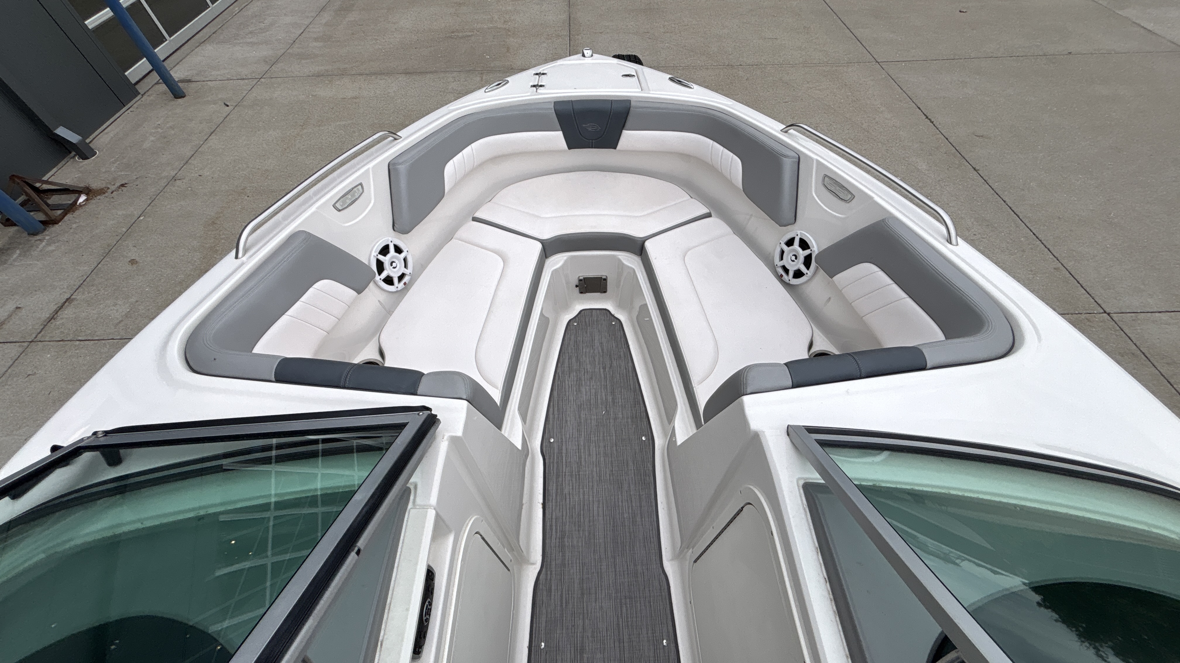 2021 Chaparral 23 SSi - Image 42
