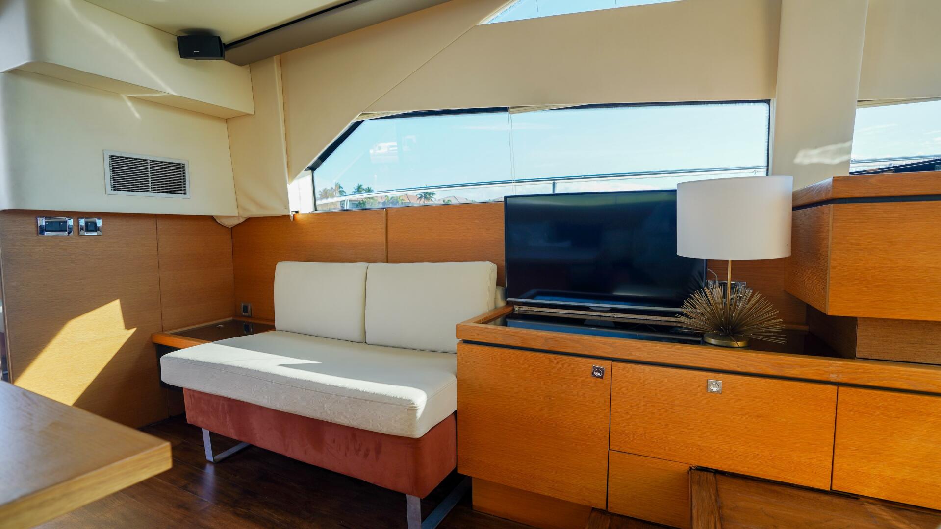 2009 Fairline - Image 16