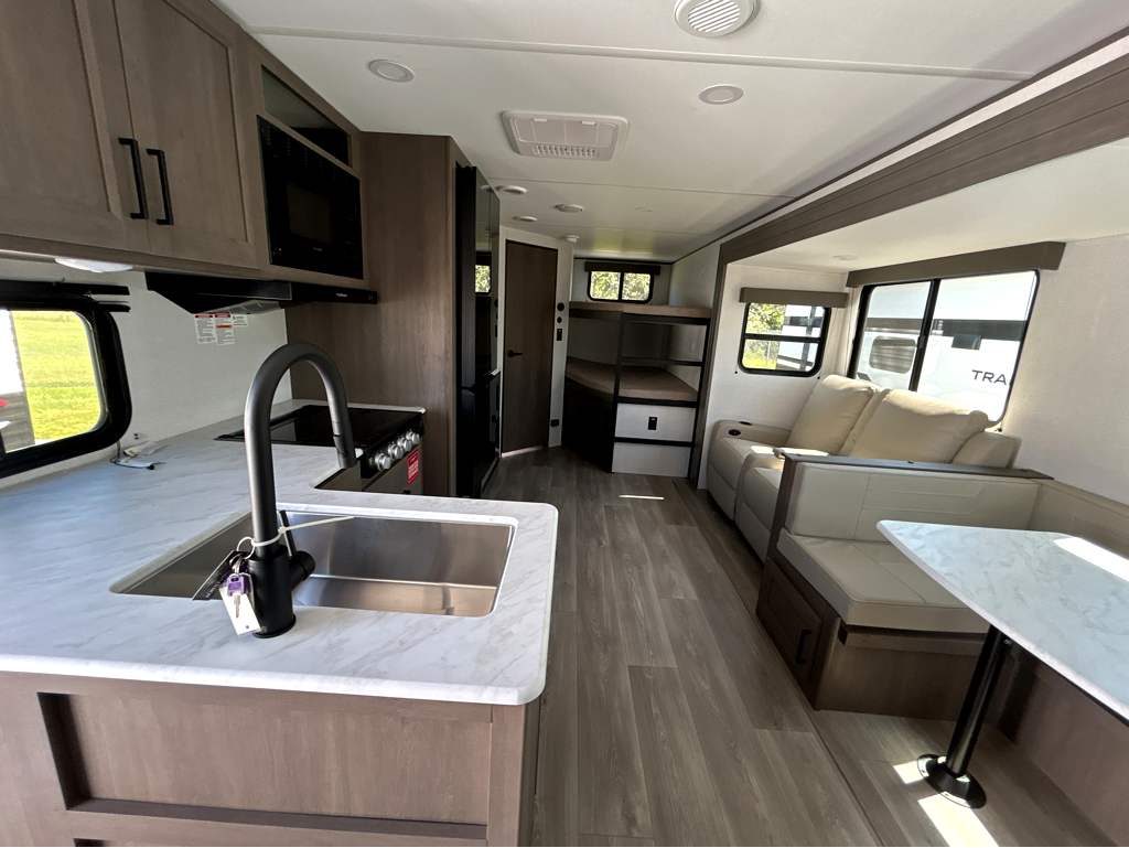 2026 GRAND DESIGN TRANSCEND 27DBX - Image 13