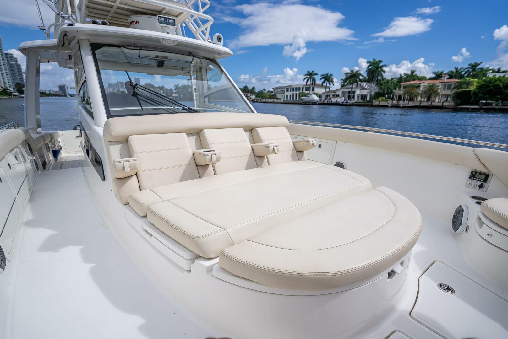 2016 Boston Whaler - Image 81