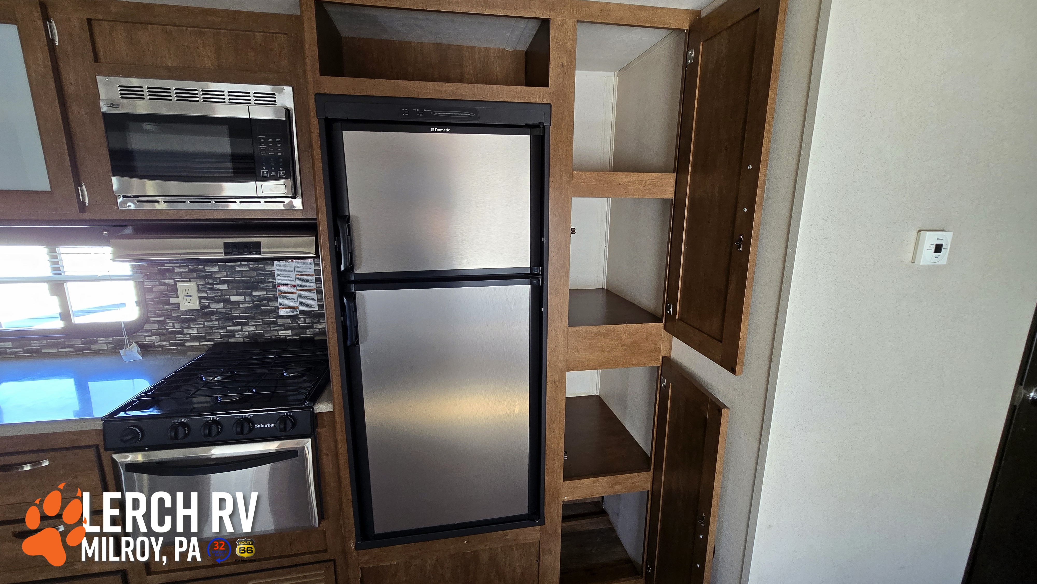 2017 Forest River Salem T32BHDS - Image 14