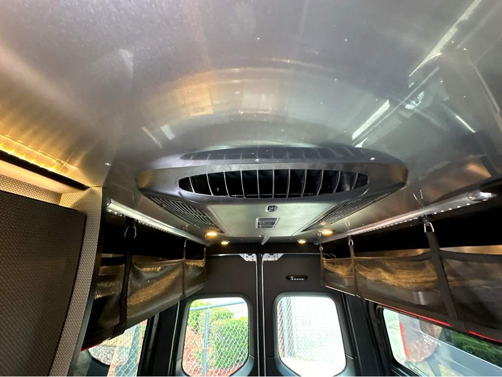 2026 AIRSTREAM INTERSTATE 19X - Image 29