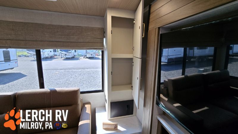 2026 Forest River Vibe 2800RL - Image 23