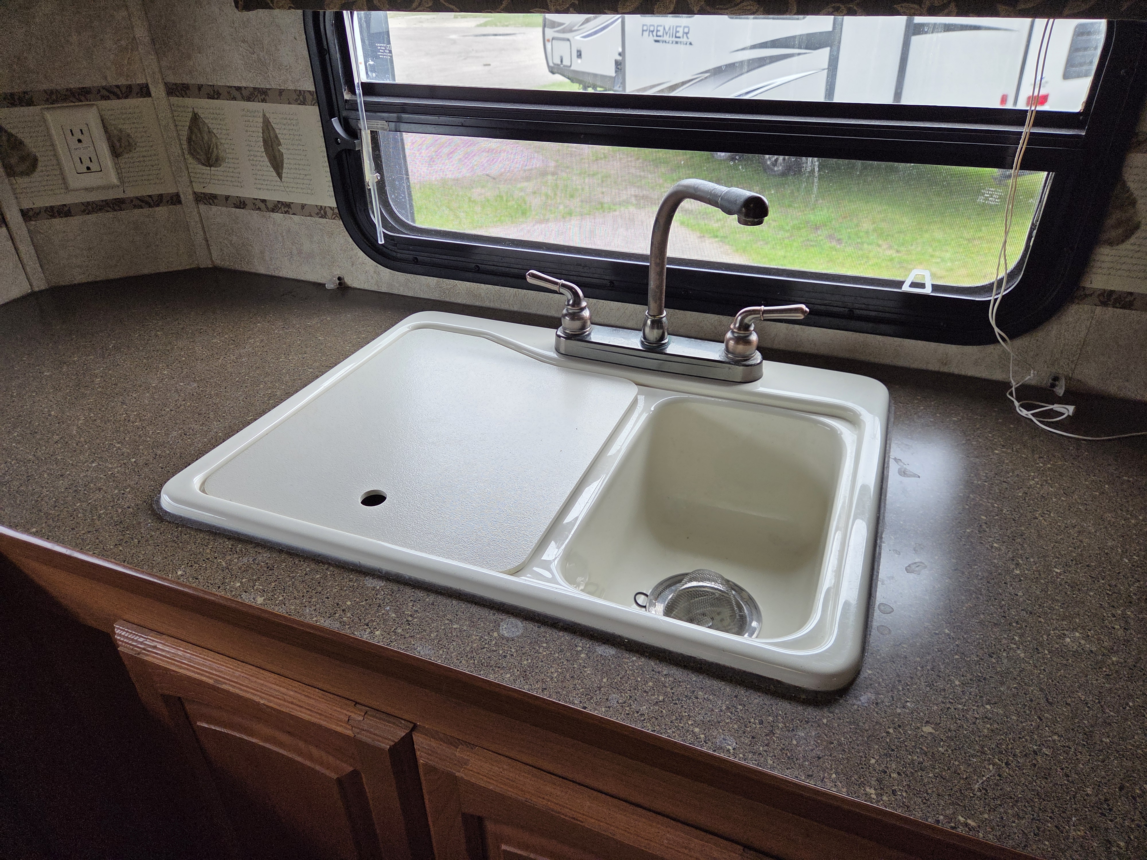 2009 Keystone VR1 323FKS - Image 10