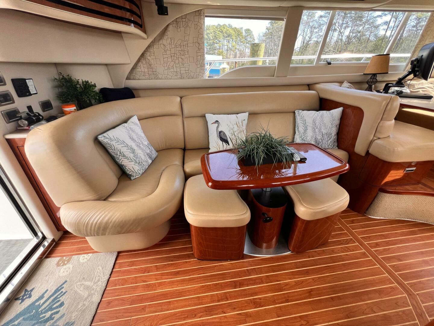 2004 Sea Ray 480 Sedan Bridge - Image 29