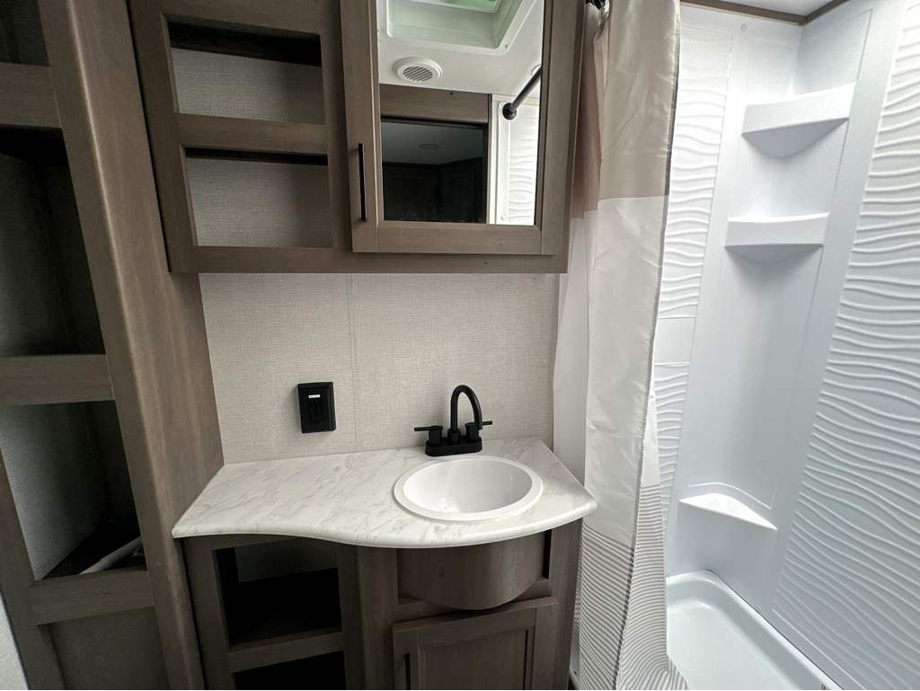 2026 GRAND DESIGN TRANSCEND 25MLX - Image 20