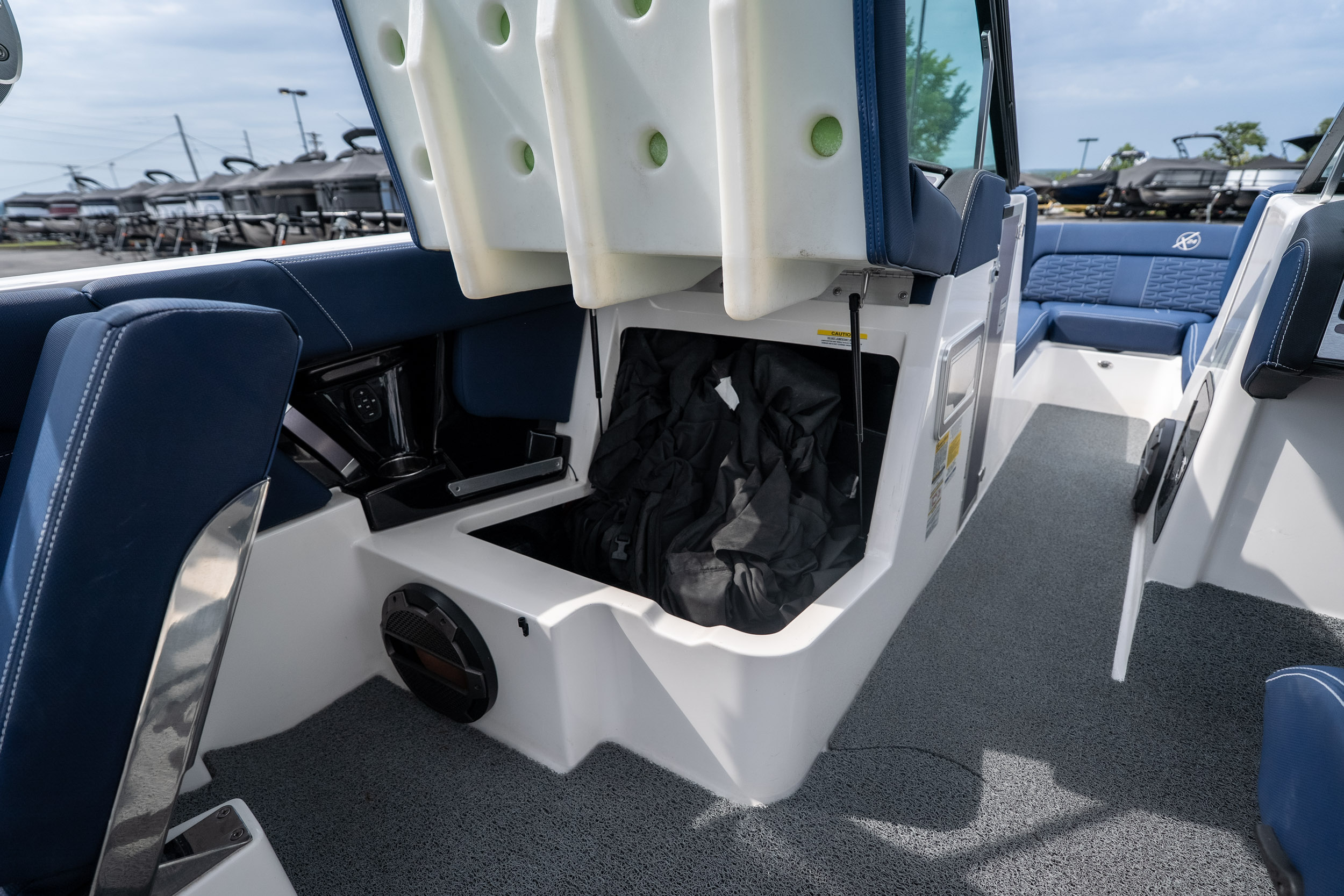 2021 MasterCraft X24 - Image 44
