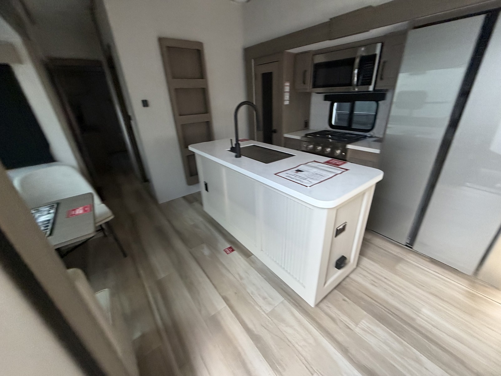 2025 GRAND DESIGN 360FLS - Image 10