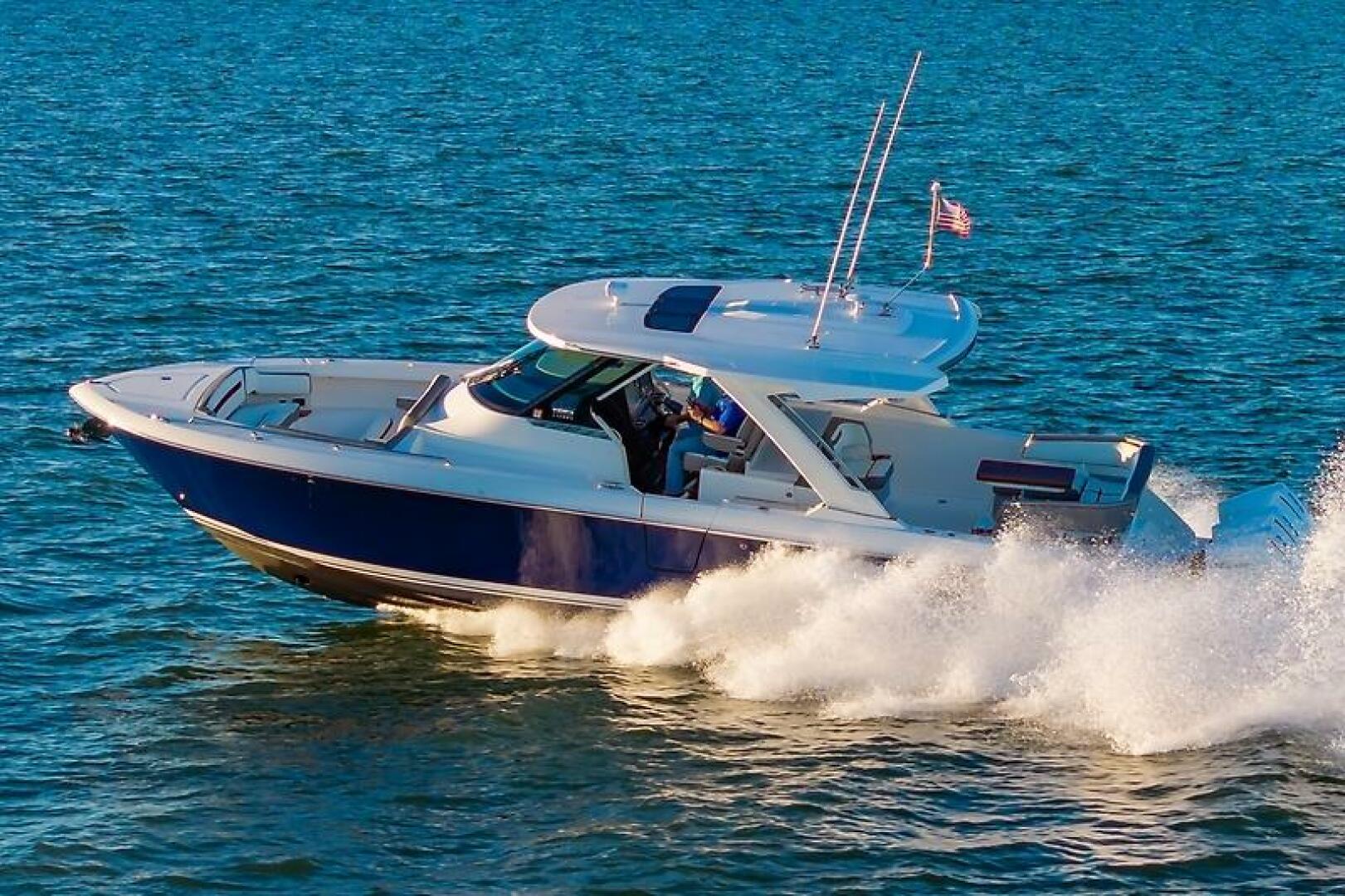 2023 TIARA YACHTS TIARA YACHTS 38 LS Base - Image 5