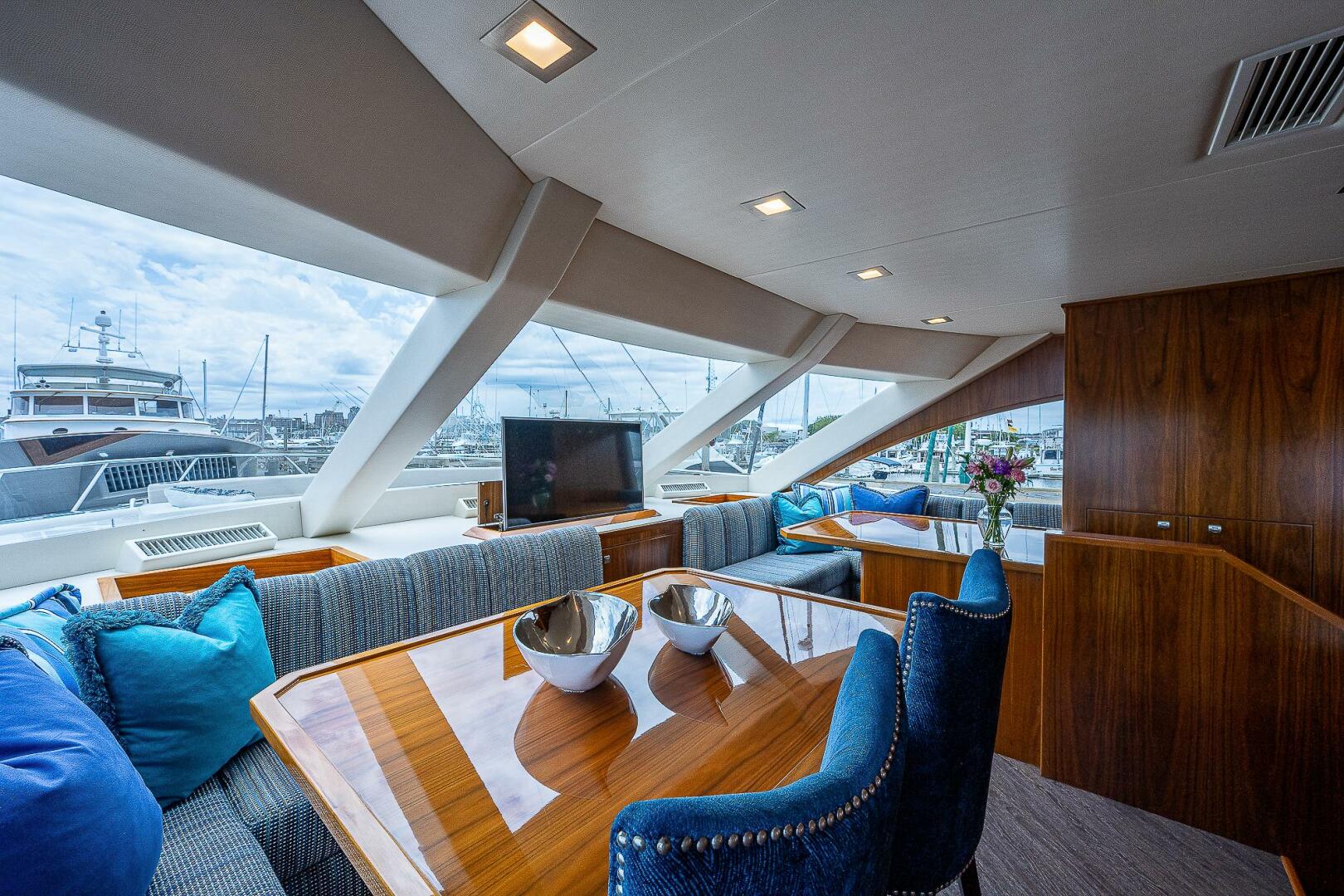 2017 Viking 75 Motoryacht - Image 9