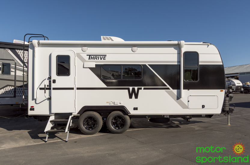 2026 Winnebago Thrive 18FBS - Image 2