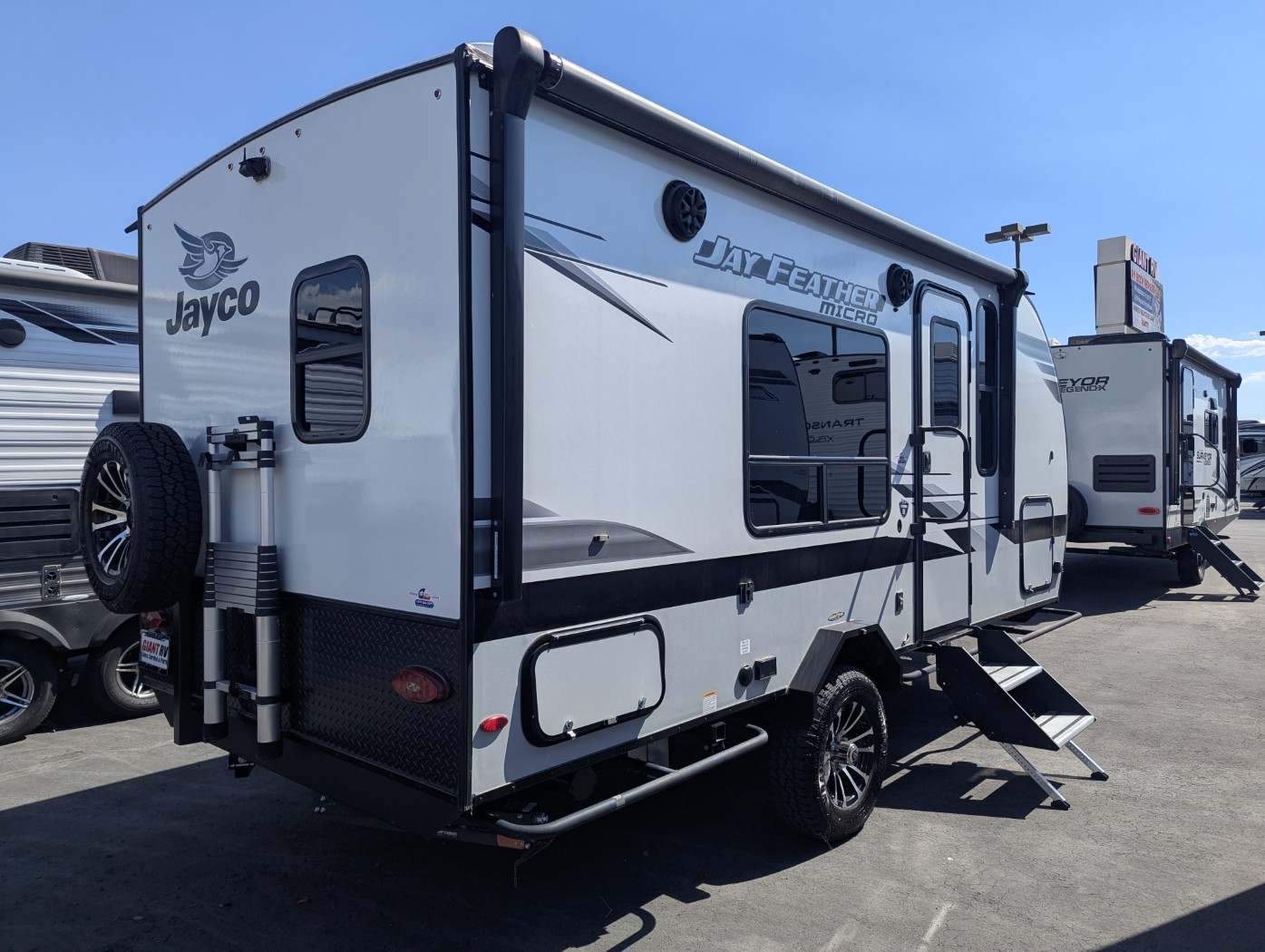 2023 Jayco Jay Feather Micro 173MRB - Image 8