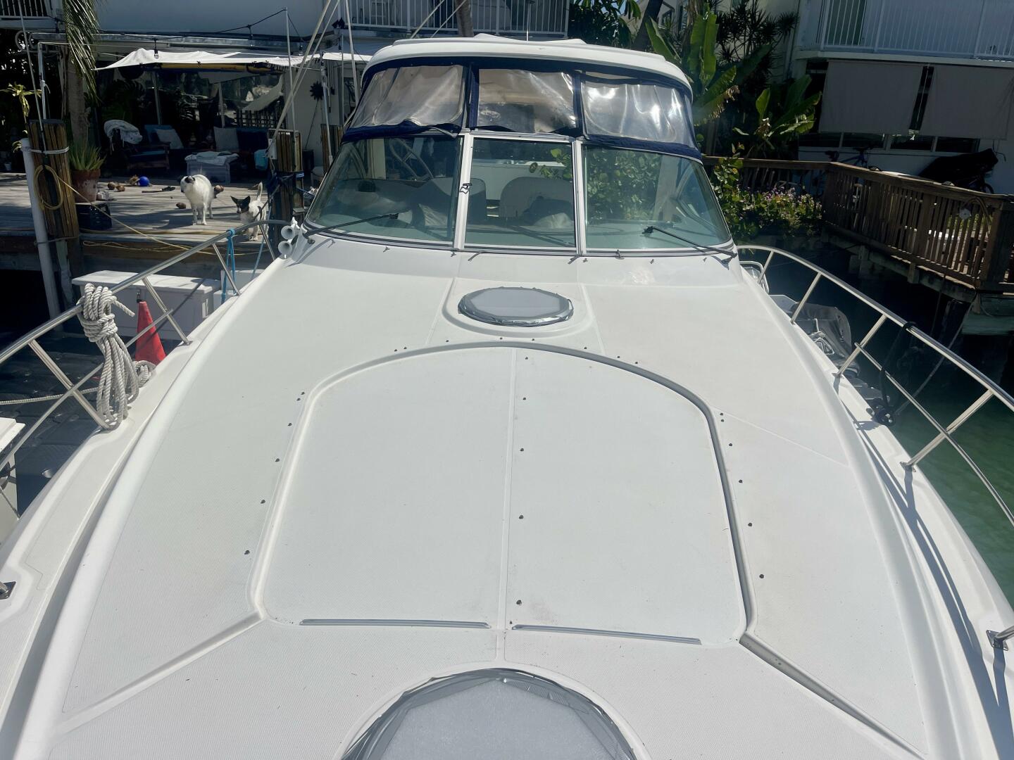 2006 Cruisers Yachts 420 Express - Image 10