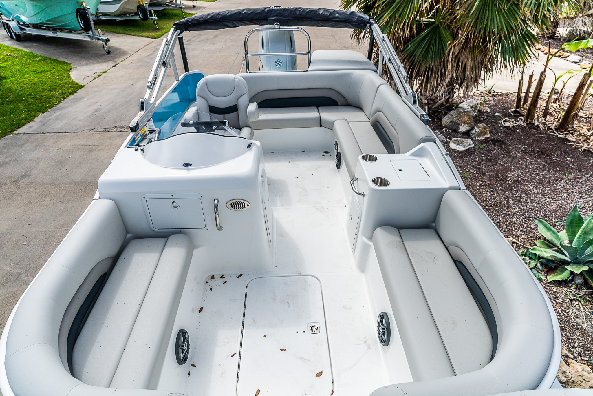 2026 HURRICANE 2026 FUNDECK 198 RE - Image 13