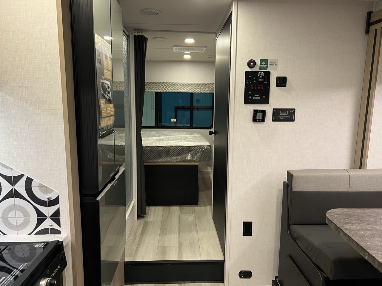 2026 Forest River Sunseeker 3010DSF - Image 13