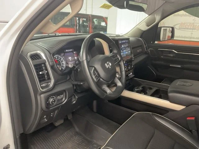 2022 Ram Ram 1500 Pickup Crew Cab Laramie 4WD - Image 13