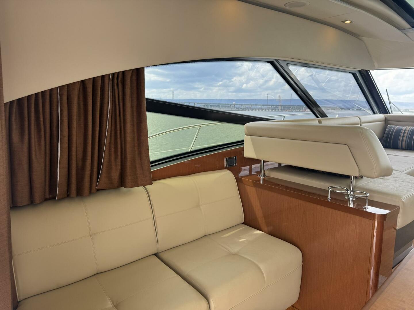 2015 Sea Ray - Image 10