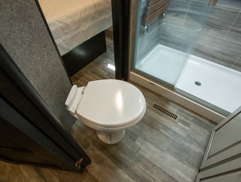 2020 Jayco Seismic 4013 - Image 11