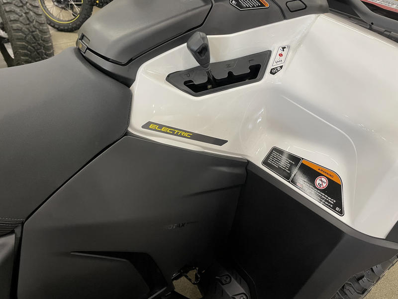 2026 Can-Am Outlander™ EV37 - Image 8