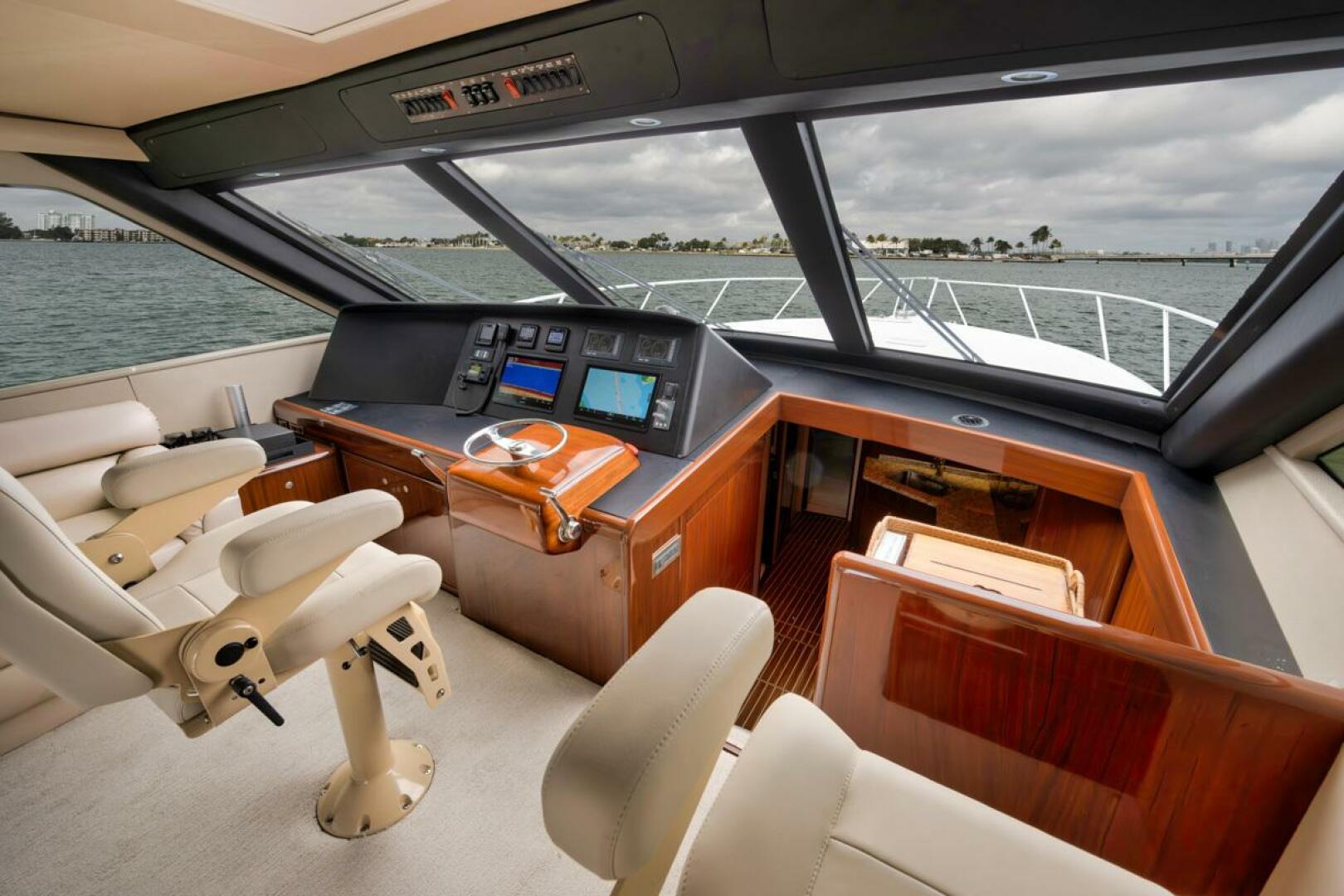 2007 Viking 52 Sport Coupe - Image 8