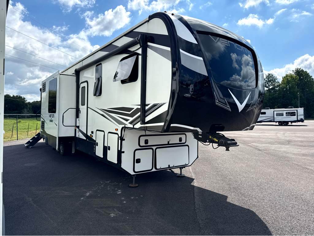 2022 KZ VENOM 4113TK - Image 1