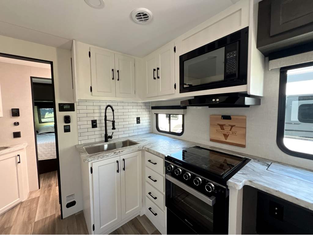 2026 VENTURE RV SPORTTREK 271VBH - Image 12