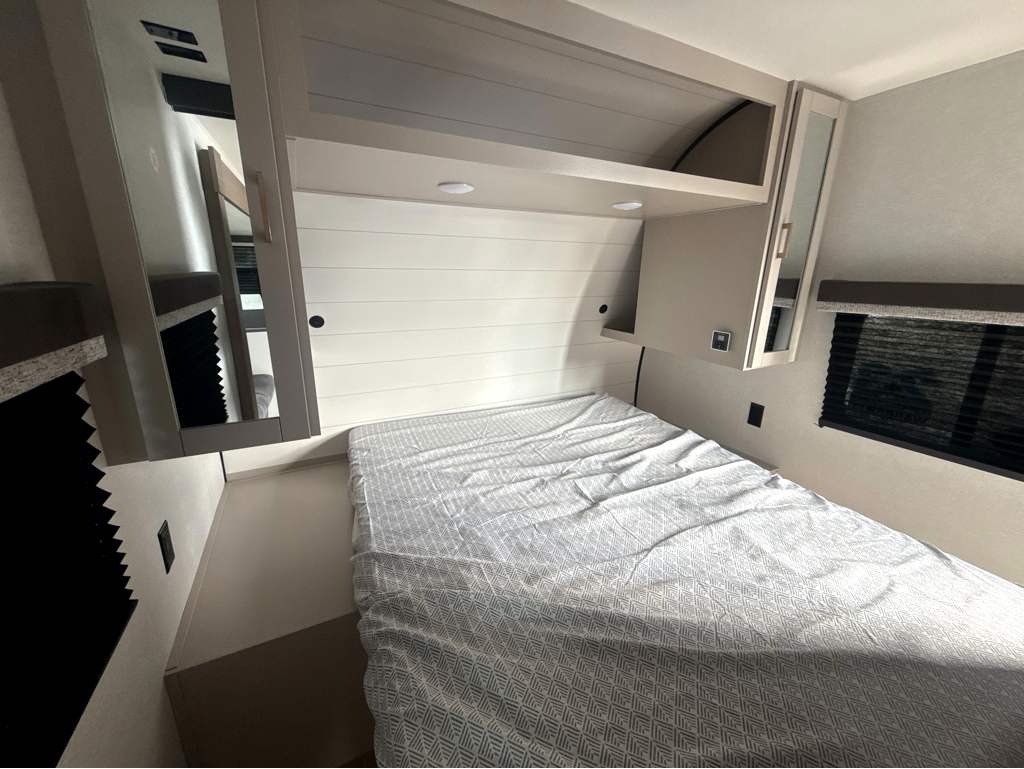 2027 Jayco Jay Flight SLX 261BHS - Image 21