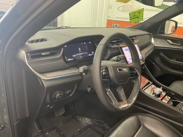 2023 Jeep Grand Cherokee L Utility 4D Overland 4WD V6 - Image 14