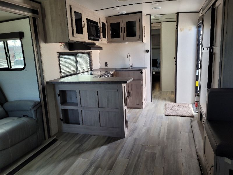2023 Coachmen Northern Spirit Ultra Lite 2764RE - Image 9
