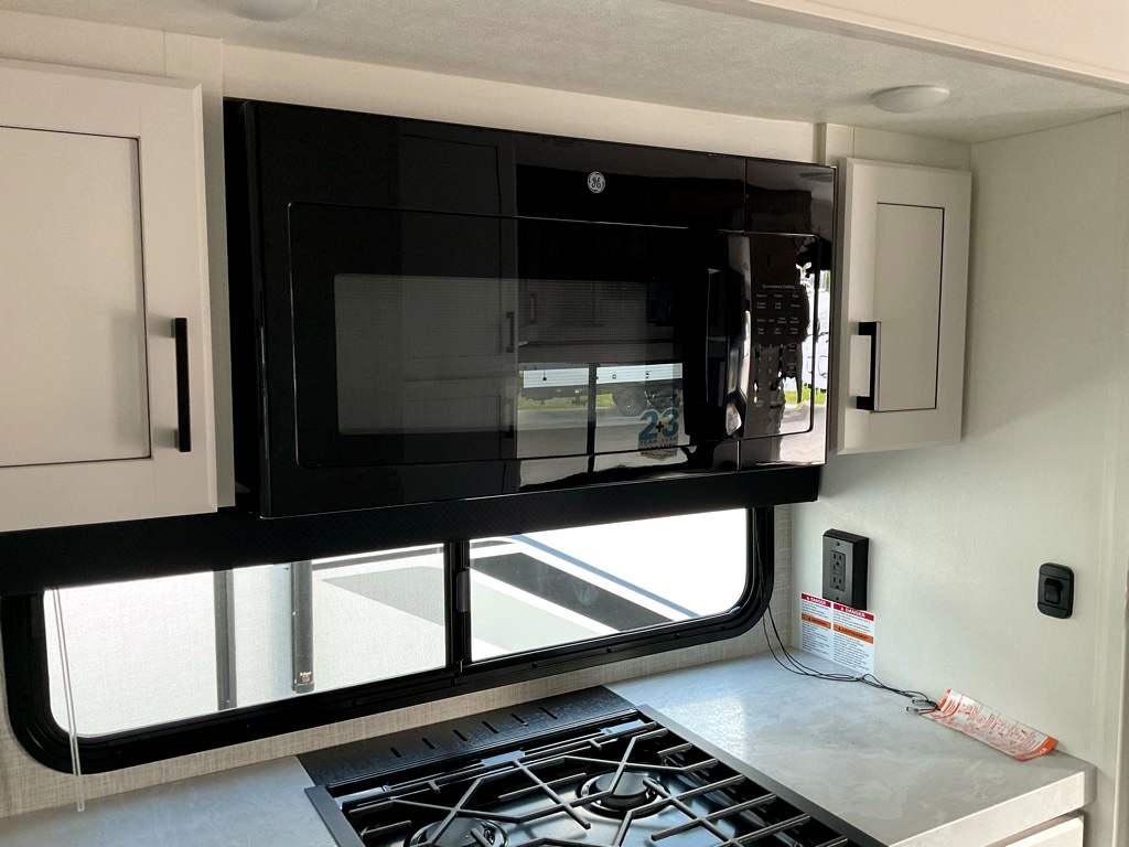 2025 JAYCO Eagle 230 MLCS HT - Image 16