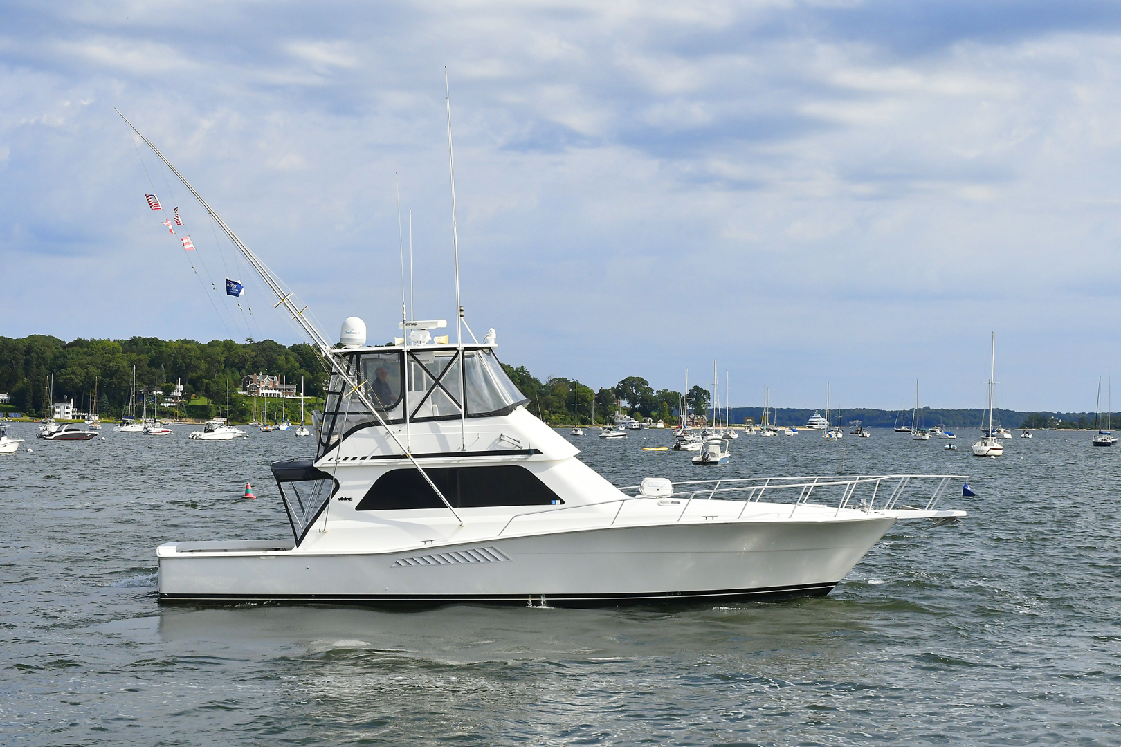 1997 Viking 47 Convertible - Image 5