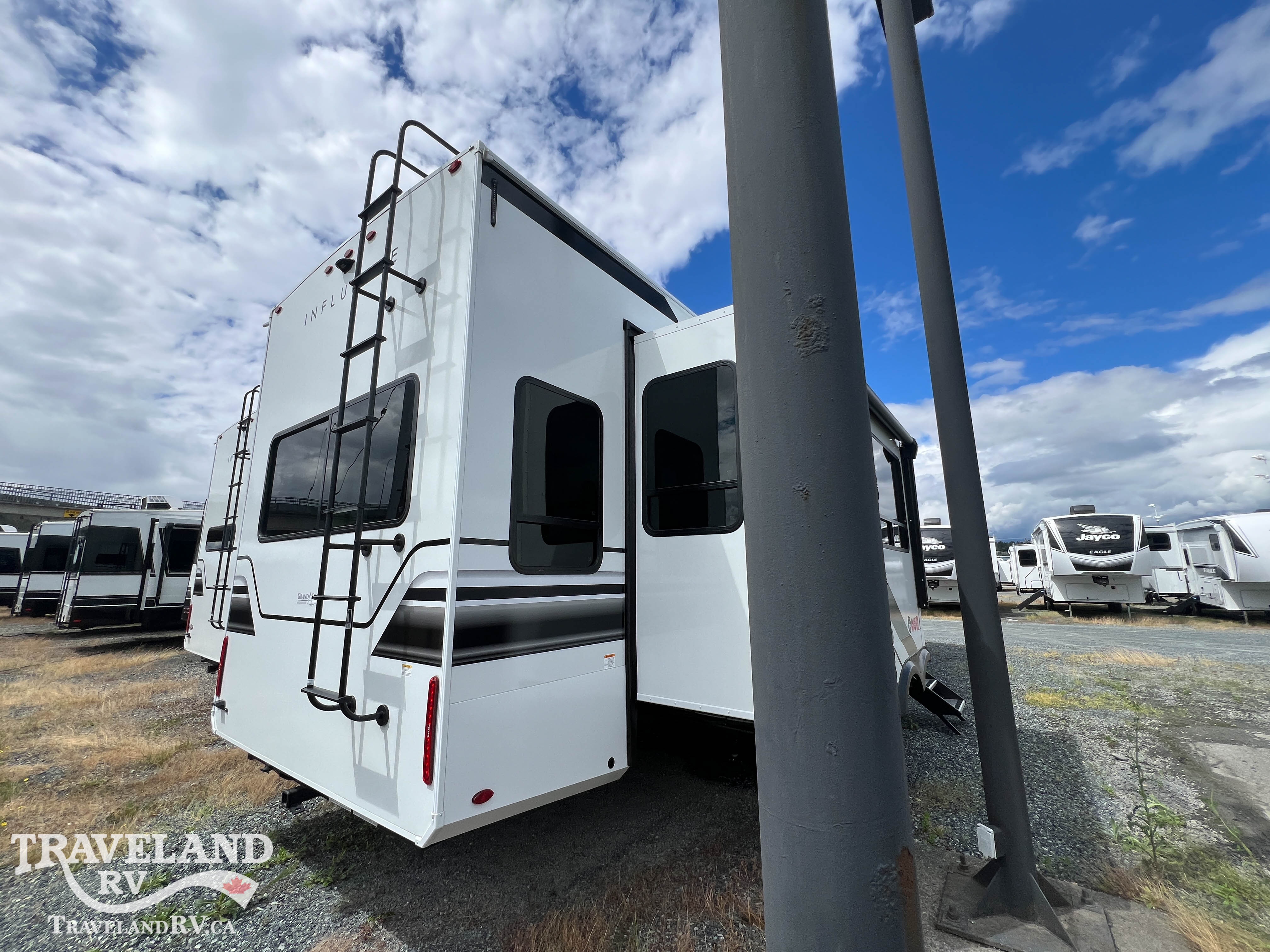 2026 Grand Design Influence 3503GK - Image 6