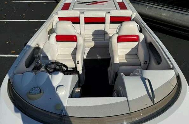 2005 Donzi 35 ZR - Image 20