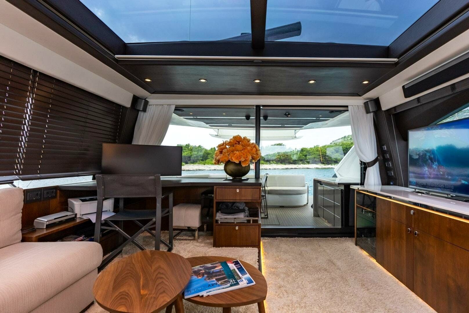 2019 Fairline - Image 15