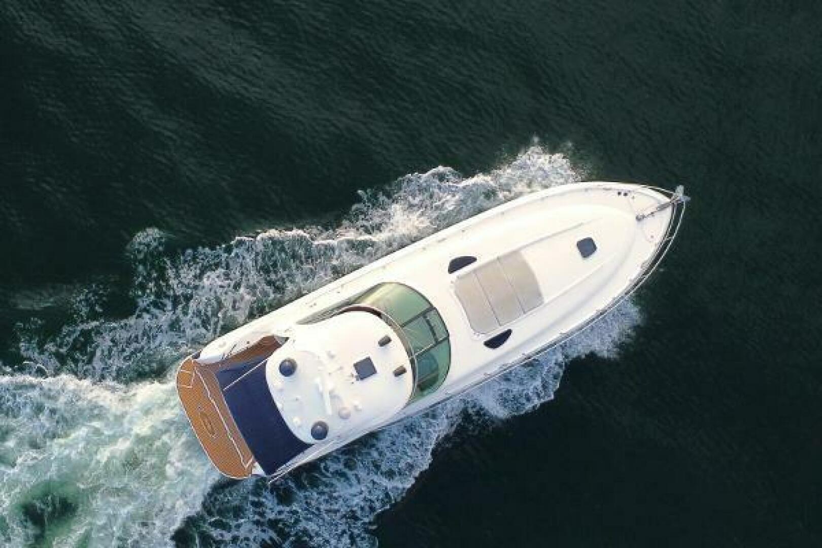 2005 Sea Ray 500 Sundancer - Image 3
